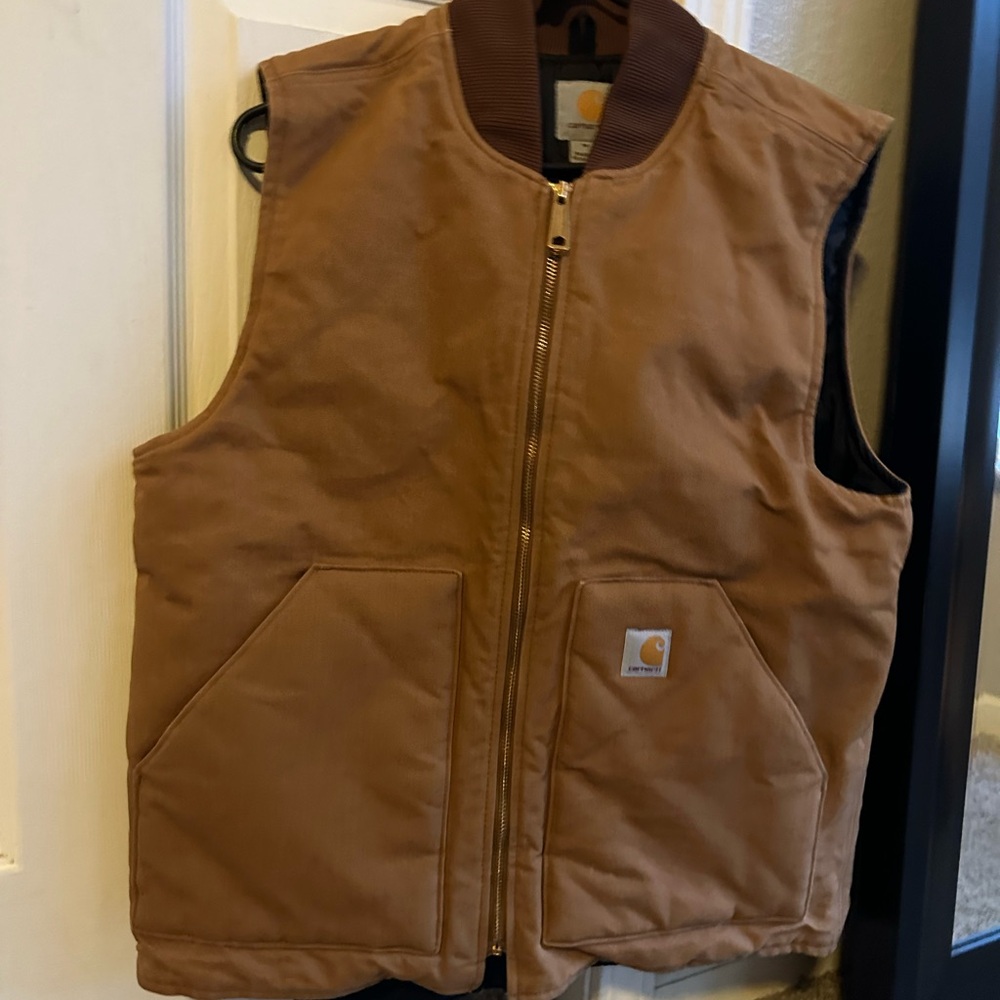 Carhartt Brown Workwear Vest with Insulation- Never worn. Only tried on.